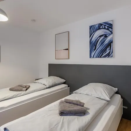 Glück Auf Appartements Lösorter Straße Duisburg Exterior foto